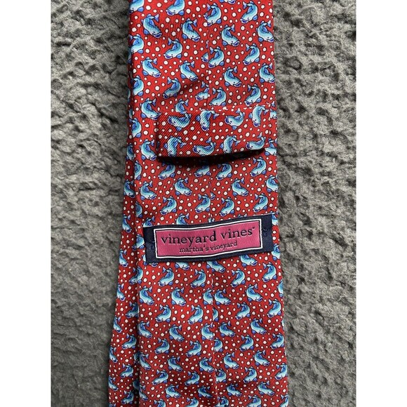 VINEYARD VINES Silk Men's Tie Martha's Vineyard Red Fish Necktie 62" - Picture 3 of 10